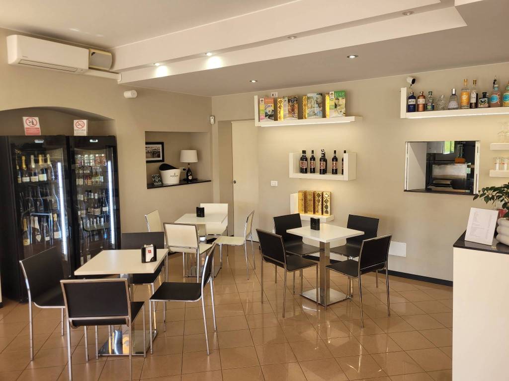 negozio in vendita a Roncoferraro