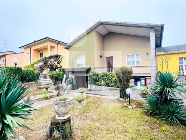 casa indipendente in vendita a Roncoferraro in zona Governolo