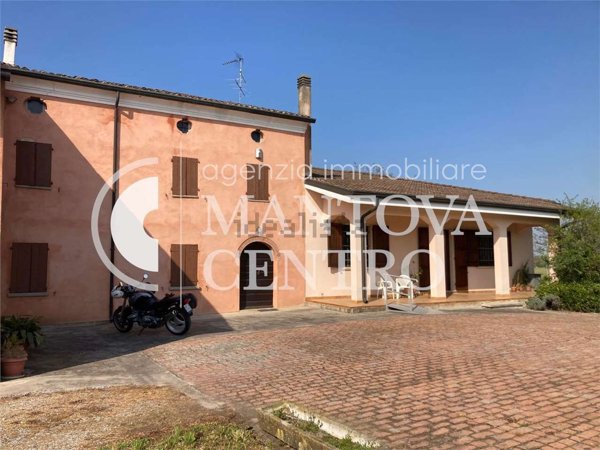 casa indipendente in vendita a Roncoferraro in zona Governolo