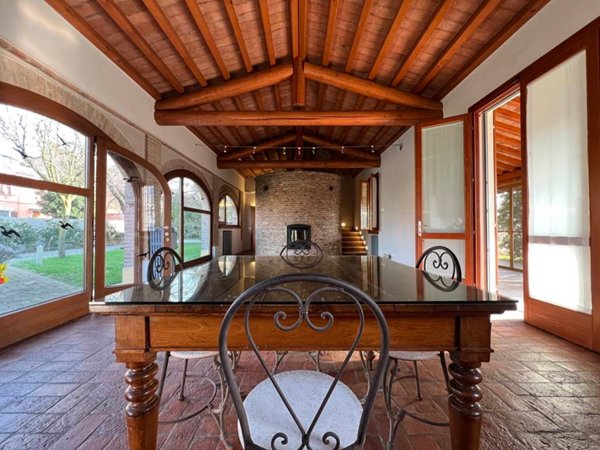 casa indipendente in vendita a Roncoferraro in zona Cadè