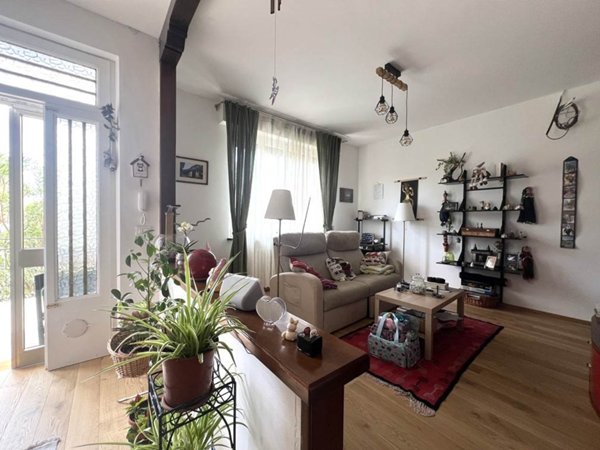 casa indipendente in vendita a Roncoferraro in zona Barbasso
