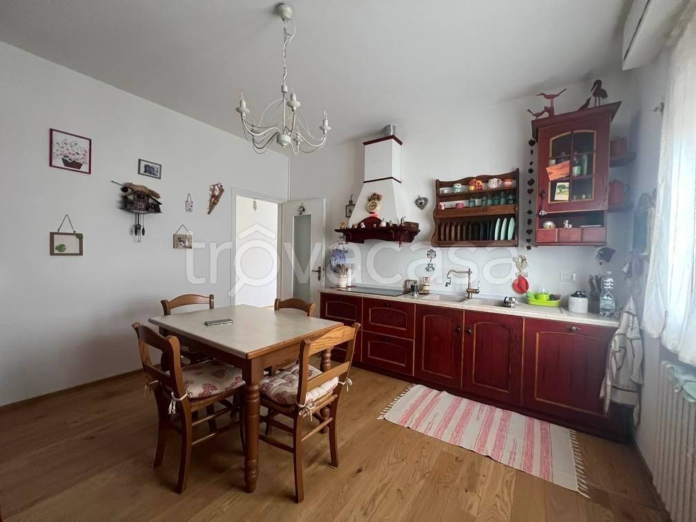 casa indipendente in vendita a Roncoferraro in zona Barbasso