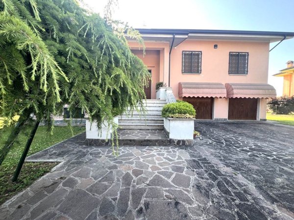 casa indipendente in vendita a Roncoferraro in zona Governolo