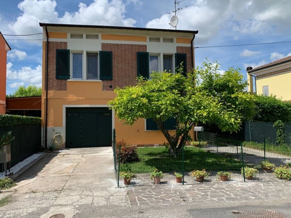 casa indipendente in vendita a Roncoferraro
