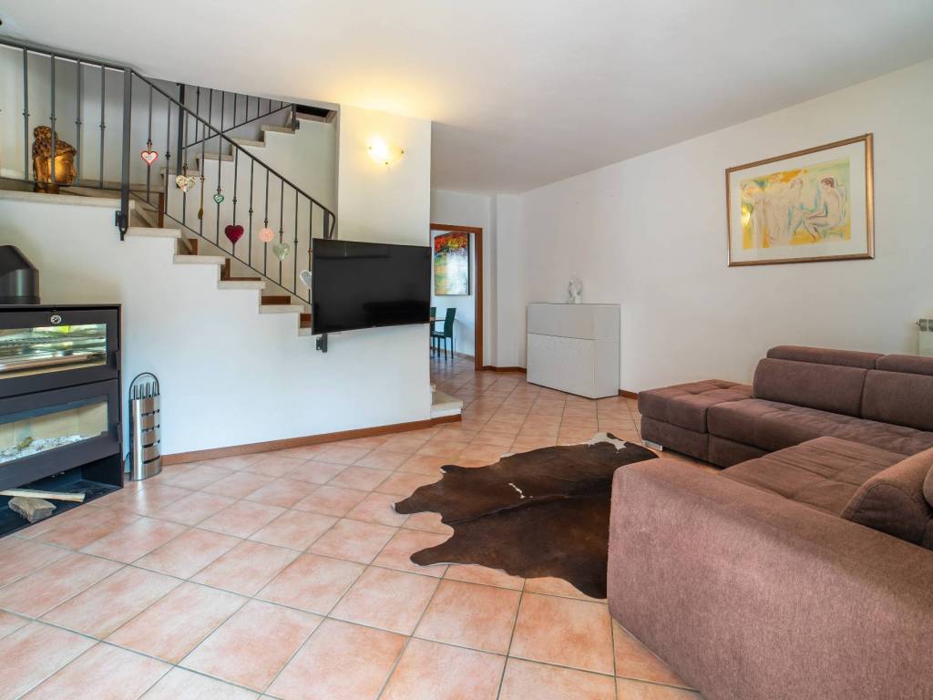 casa indipendente in vendita a Roncoferraro in zona Governolo