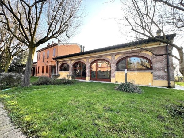 casa indipendente in vendita a Roncoferraro in zona Cadè