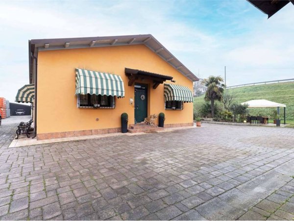 casa indipendente in vendita a Roncoferraro in zona Governolo