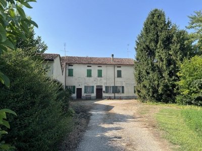 casa indipendente in vendita a Roncoferraro in zona Governolo