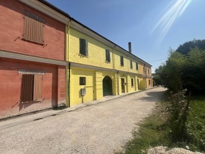 casa indipendente in vendita a Roncoferraro in zona Governolo
