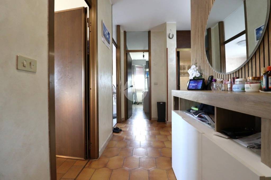 appartamento in vendita a Roncoferraro in zona Barbassolo
