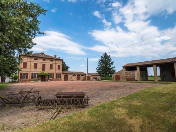 casa indipendente in vendita a Roncoferraro in zona Governolo