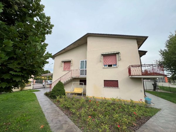 casa indipendente in vendita a Roncoferraro