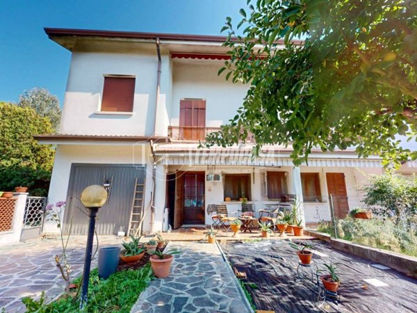 casa indipendente in vendita a Roncoferraro