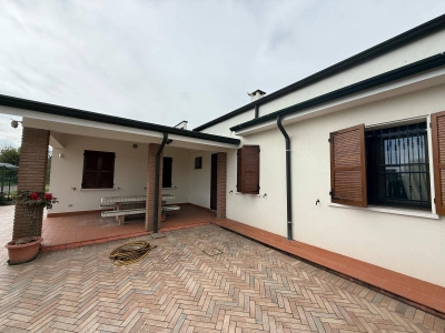 casa indipendente in vendita a Roncoferraro