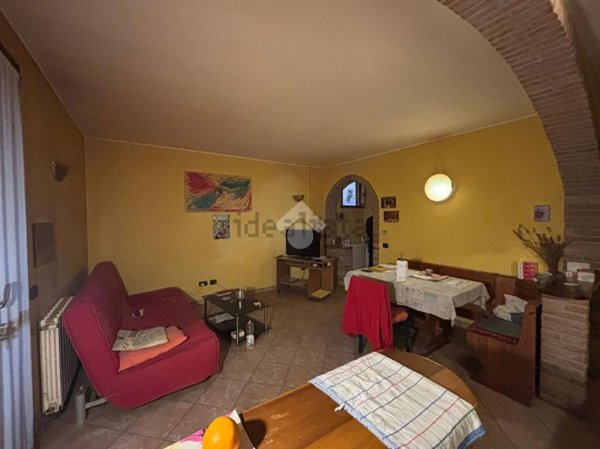 appartamento in vendita a Roncoferraro in zona Barbasso