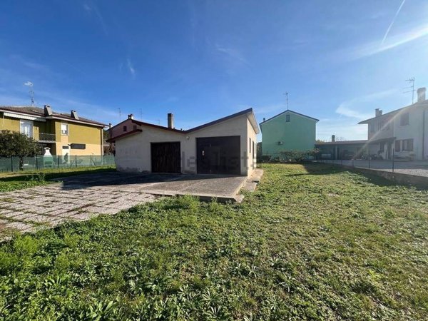 appartamento in vendita a Roncoferraro