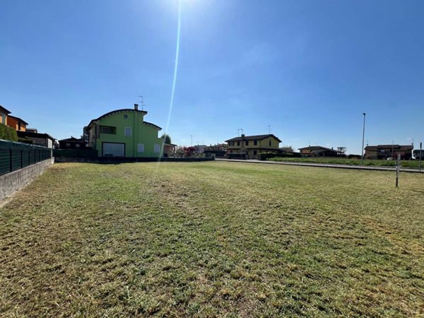 casa indipendente in vendita a Roncoferraro in zona Cadè