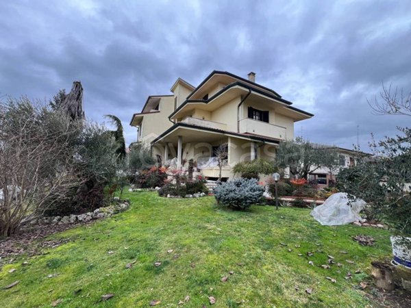 casa indipendente in vendita a Roncoferraro