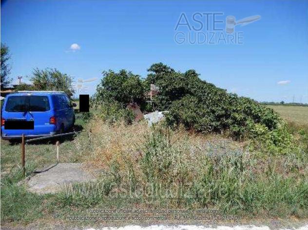 terreno edificabile in vendita a Roncoferraro