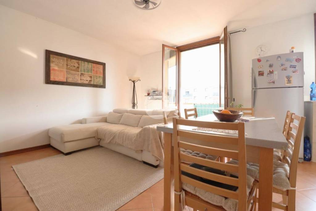 appartamento in vendita a Roncoferraro in zona Barbasso