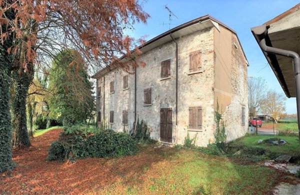 casa indipendente in vendita a Roncoferraro in zona Casale
