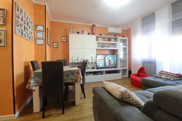 appartamento in vendita a Roncoferraro in zona Castelletto Borgo