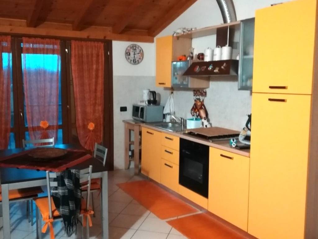 appartamento in vendita a Roncoferraro in zona Barbasso