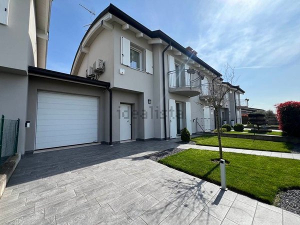 casa indipendente in vendita a Roncoferraro