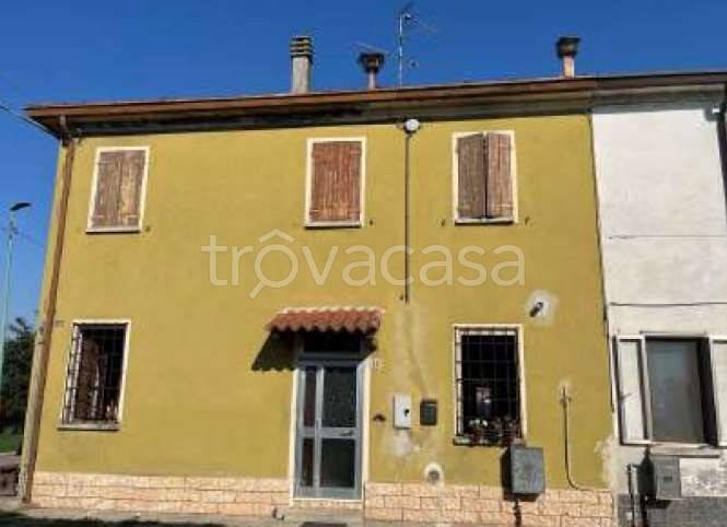 appartamento in vendita a Roncoferraro in zona Casale