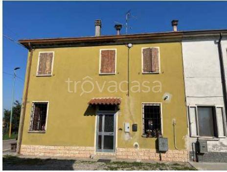 casa indipendente in vendita a Roncoferraro in zona Casale