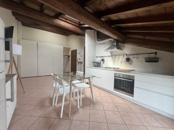 appartamento in vendita a Roncoferraro in zona Cadè