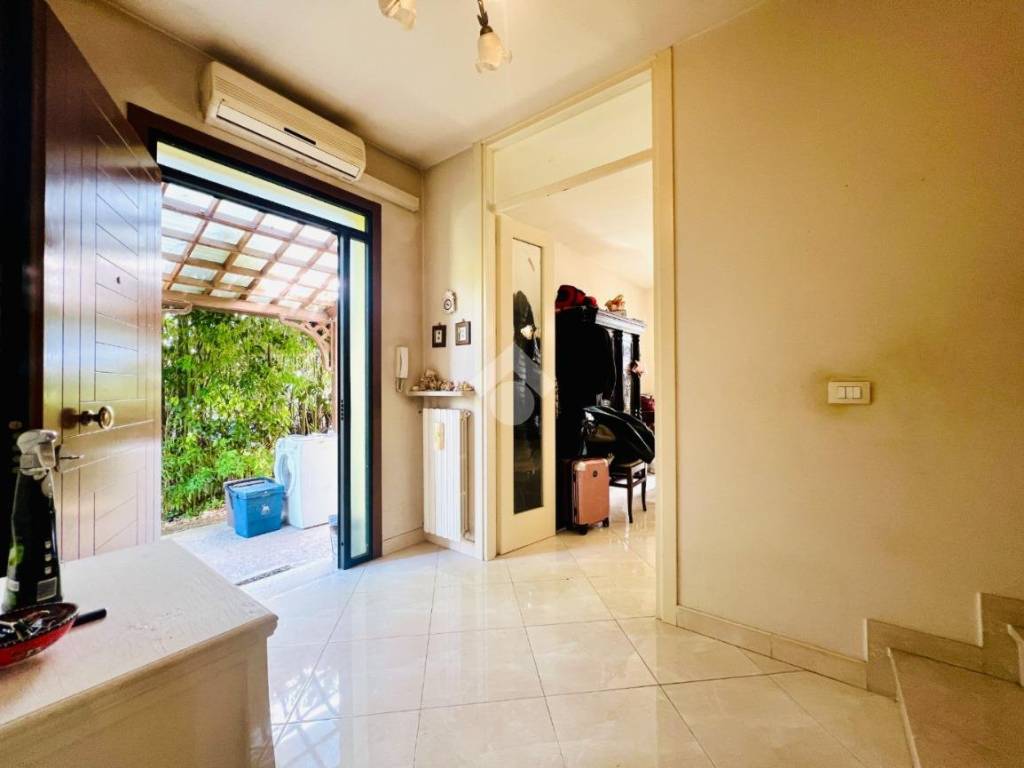 casa indipendente in vendita a Roncoferraro in zona Barbassolo