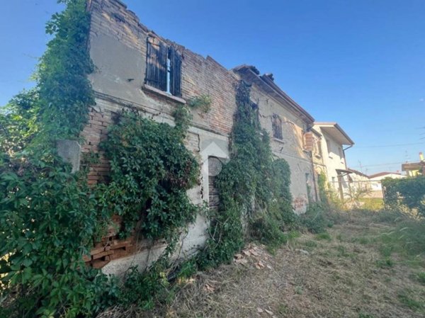 terreno agricolo in vendita a Roncoferraro in zona Nosedole