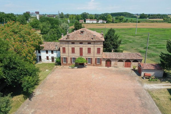 casa indipendente in vendita a Roncoferraro in zona Governolo