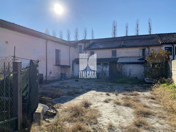 casa indipendente in vendita a Roncoferraro