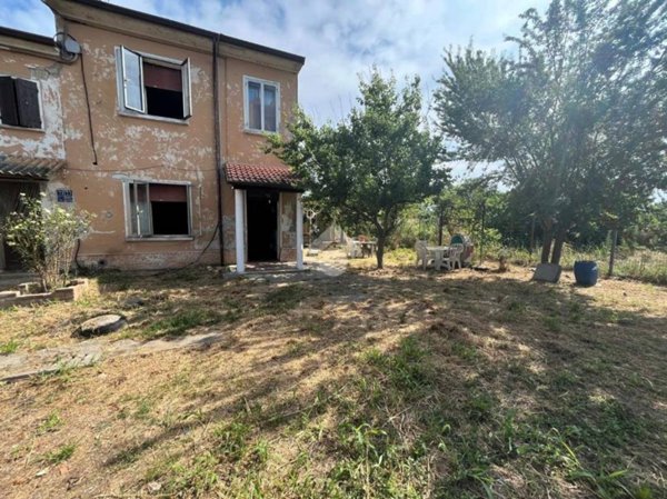casa indipendente in vendita a Roncoferraro in zona Casale