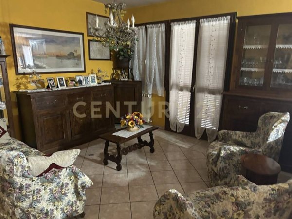 appartamento in vendita a Roncoferraro in zona Governolo