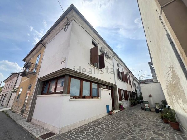 casa indipendente in vendita a Roncoferraro