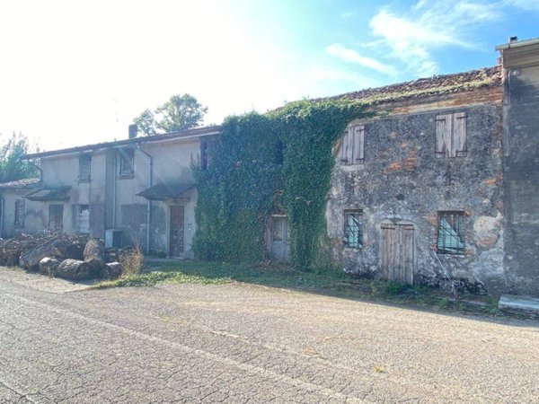 intera palazzina in vendita a Roverbella
