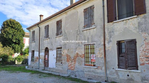 casa indipendente in vendita a Roverbella