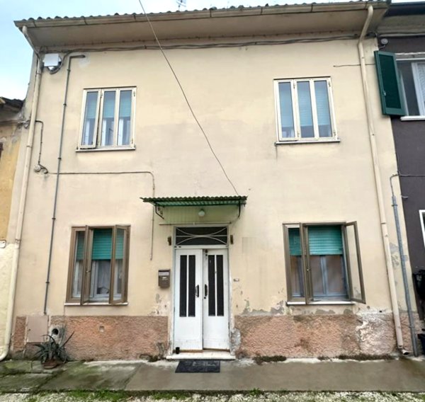 casa indipendente in vendita a Roverbella