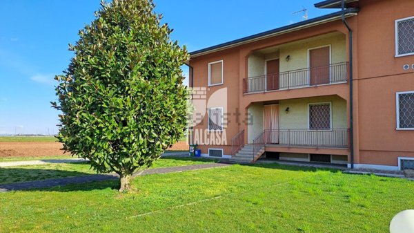 casa indipendente in vendita a Roverbella