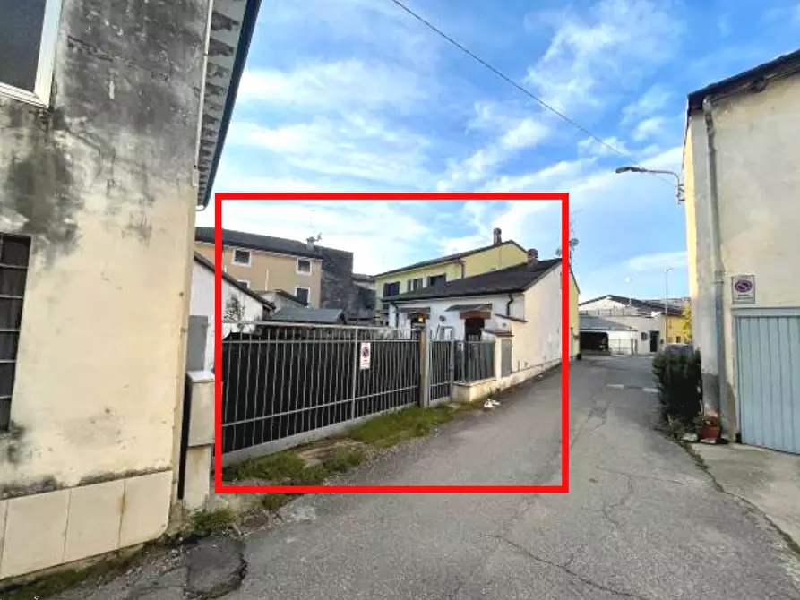 appartamento in vendita a Roverbella in zona Malavicina
