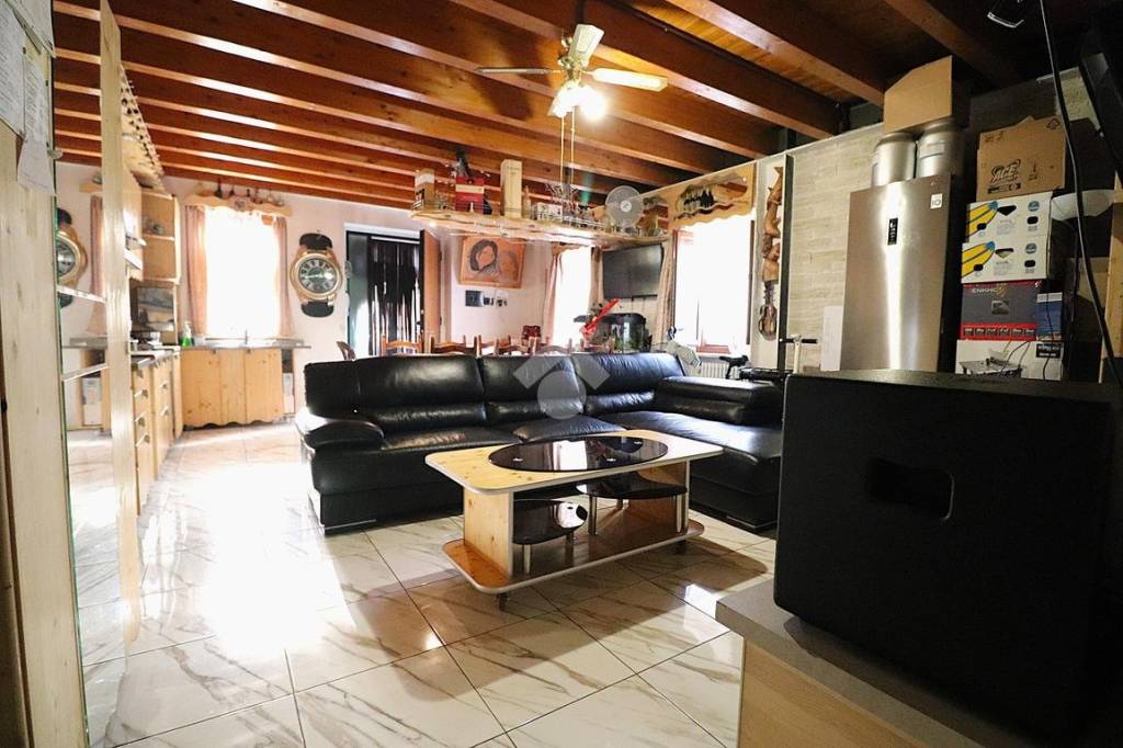 appartamento in vendita a Roverbella in zona Malavicina