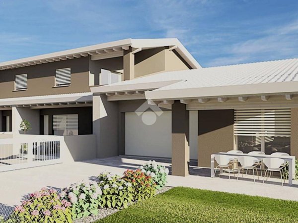 casa semindipendente in vendita a Roverbella