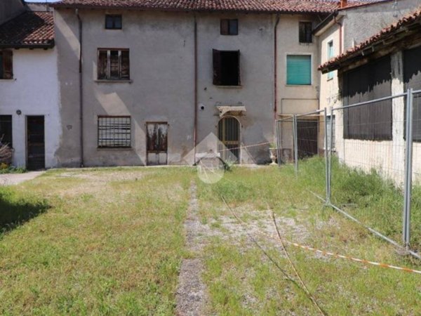 casa indipendente in vendita a Roverbella