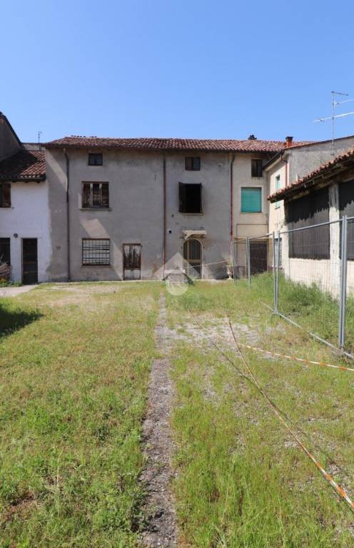 casa indipendente in vendita a Roverbella