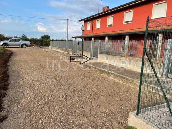 appartamento in vendita a Roverbella in zona Malavicina