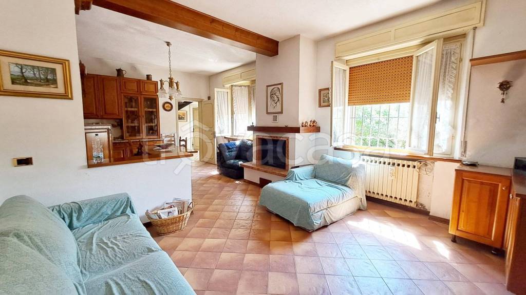 casa indipendente in vendita a Roverbella