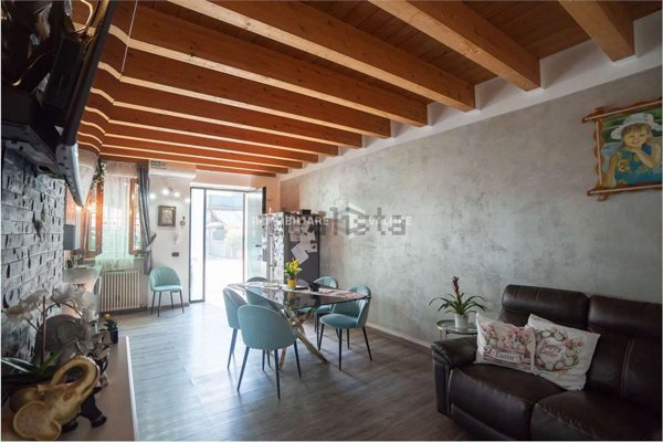 appartamento in vendita a Roverbella in zona Belvedere